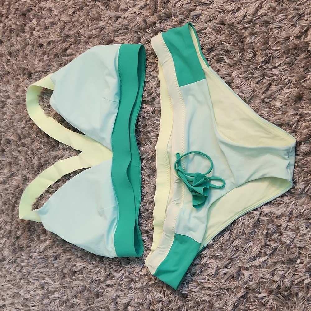 Lululemon bikini